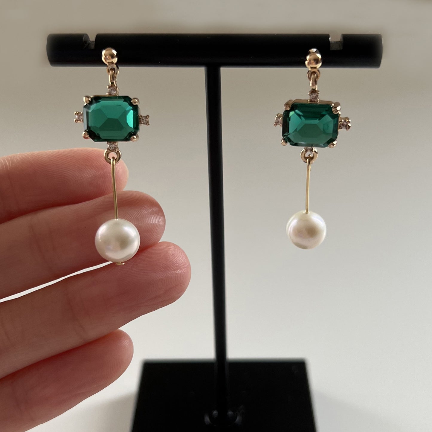 18k Gold Plated Freshwater Pearl Earring with Green Zircon